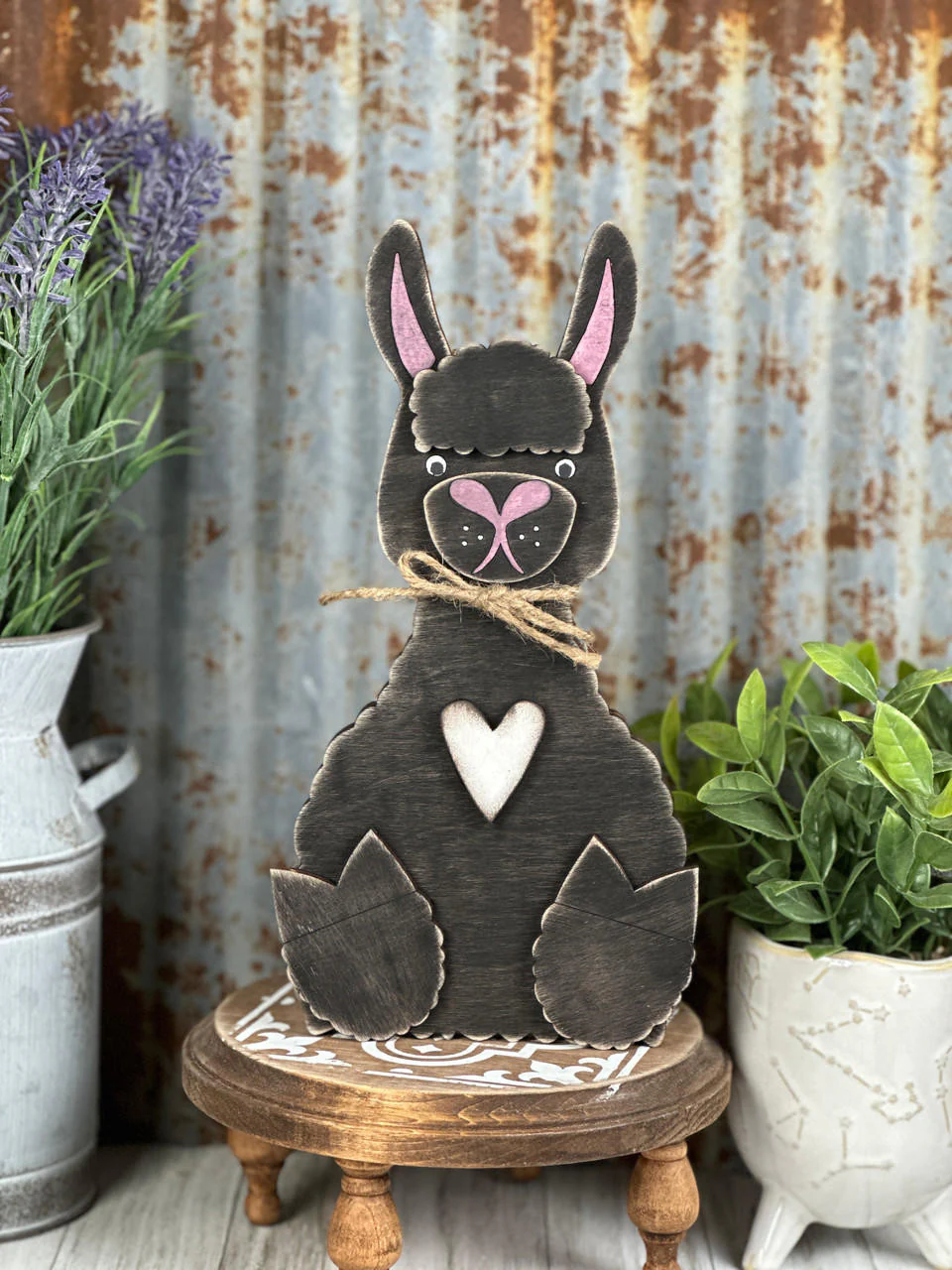Llama shelf sitter by Pickitz - Image 2